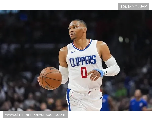 快船三巨头组合依旧迷失：寻觅破局之道