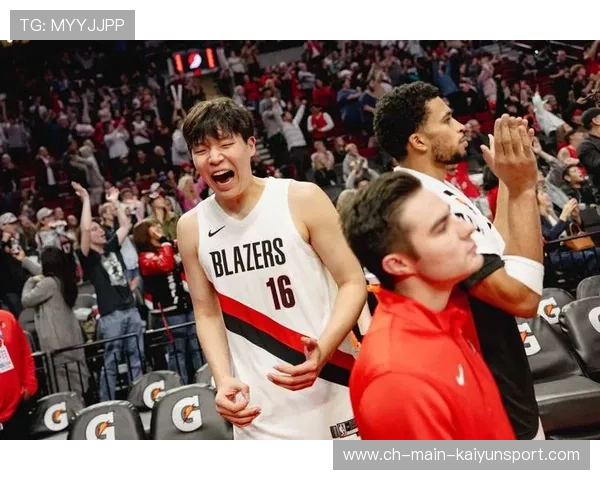 开拓者卡位没站稳，篮板丢了关键一个