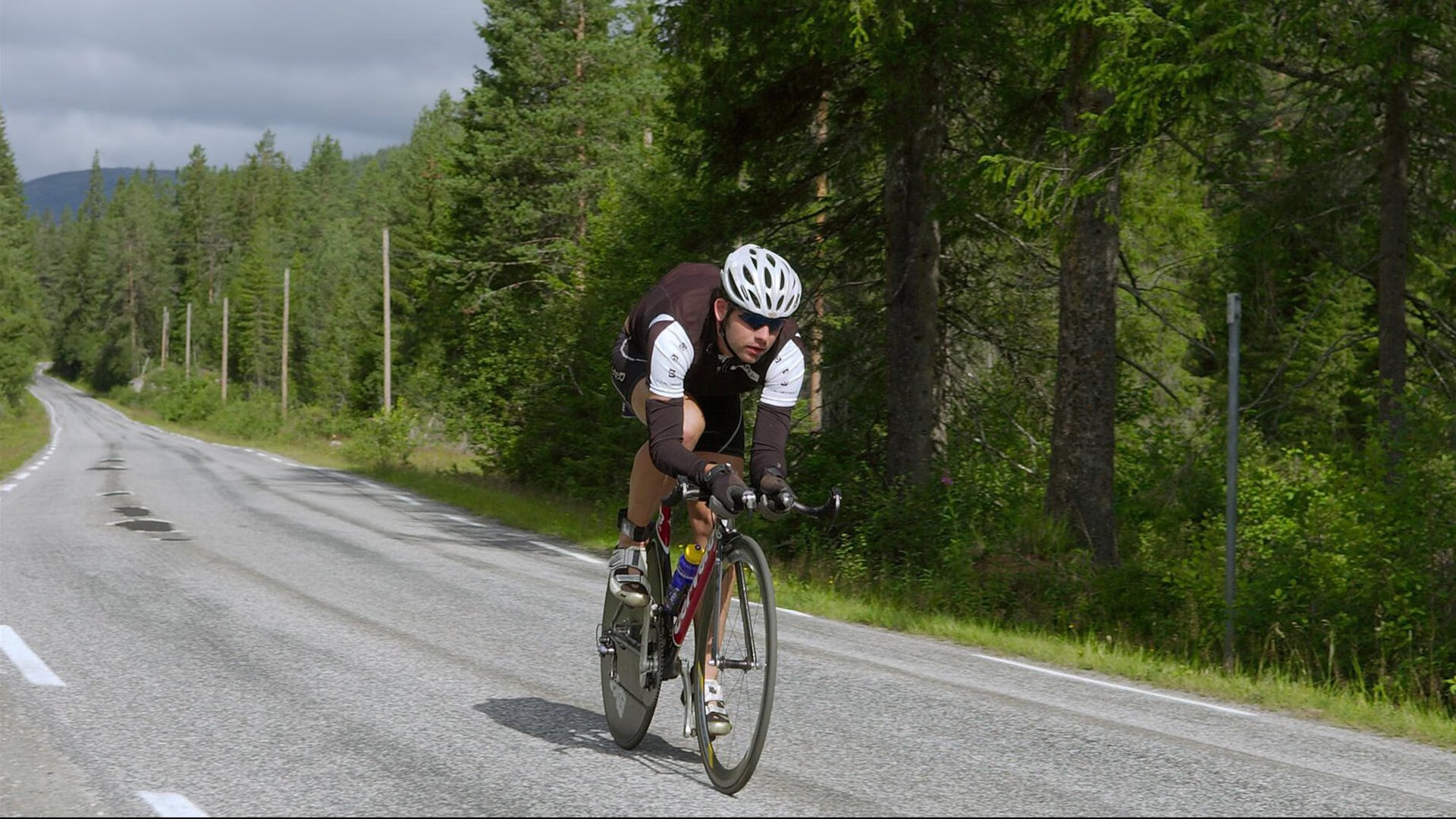 冲超大决战：十轮狂取26分，广州豹放手最后一搏